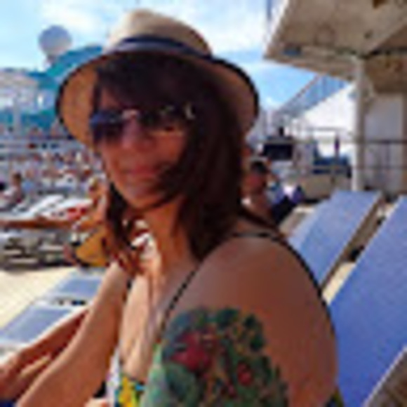 Meet the Posher Other - Meet your Posher, Tiffani